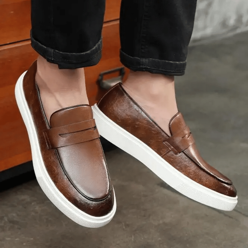 Mocassim Slip On Masculino de Couro Reine