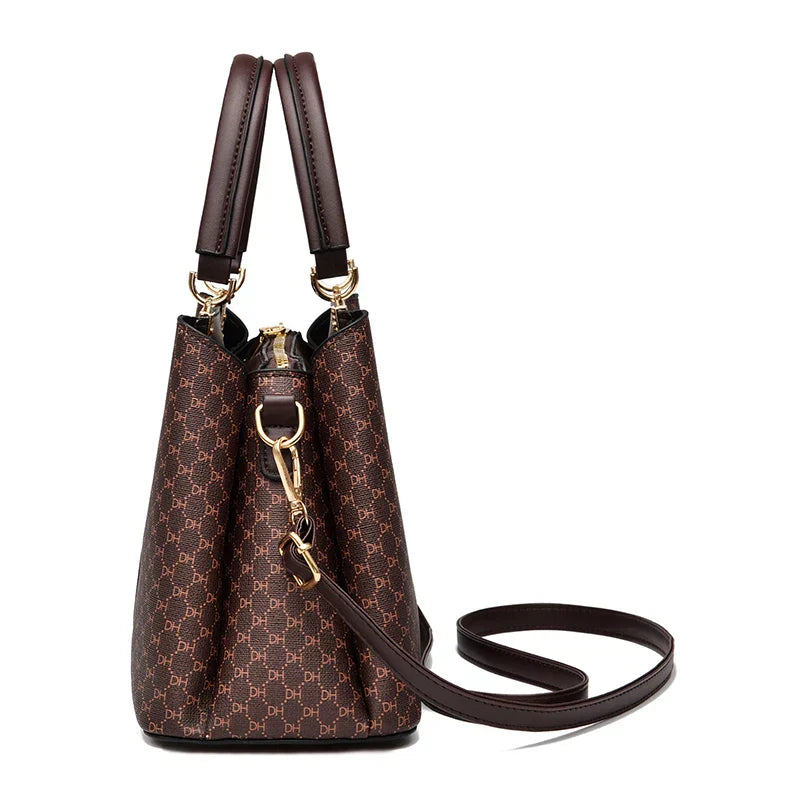 Bolsa Feminina em Couro Nobre - Premium DH