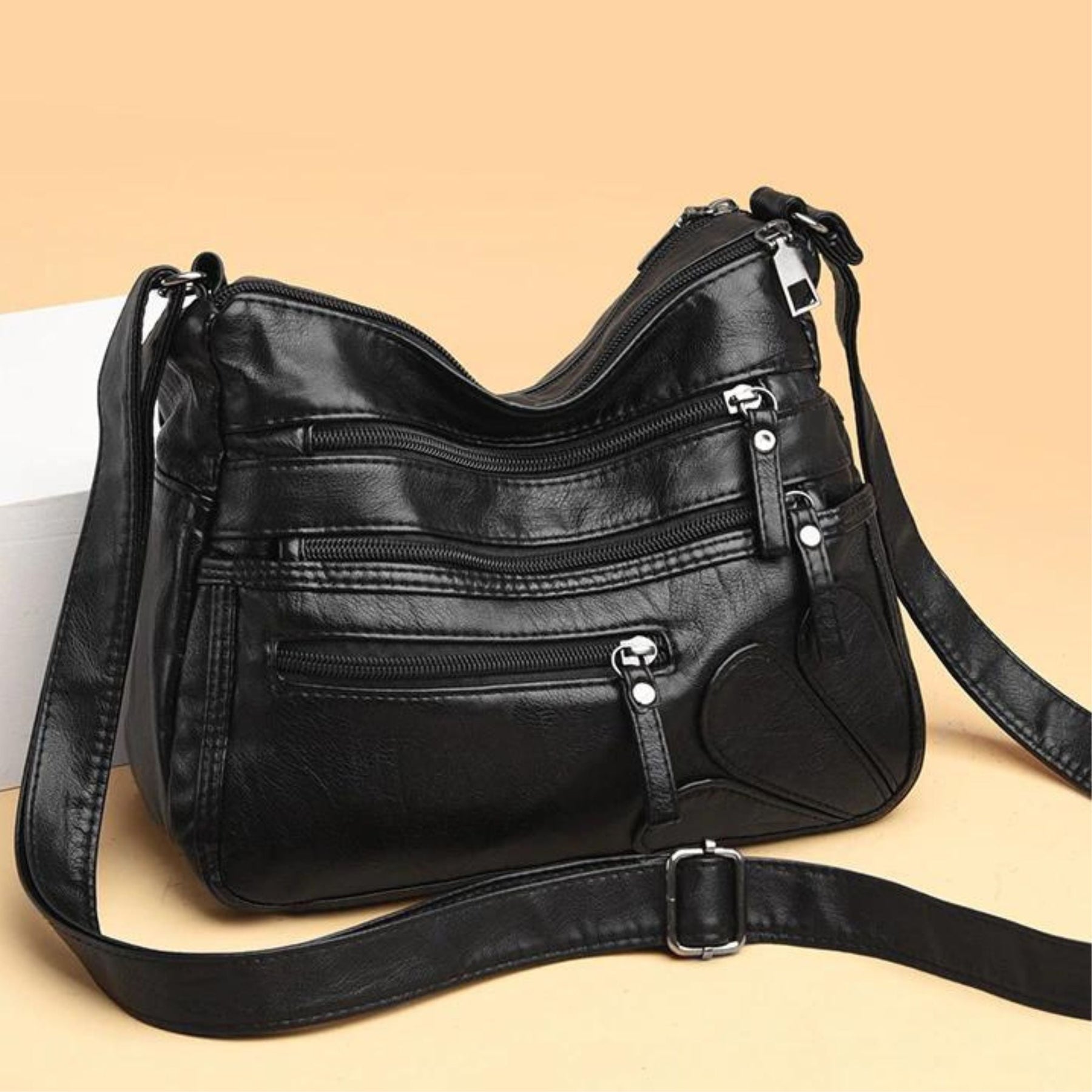 Bolsa Transversal Feminina em Couro - Stephan Ferrera